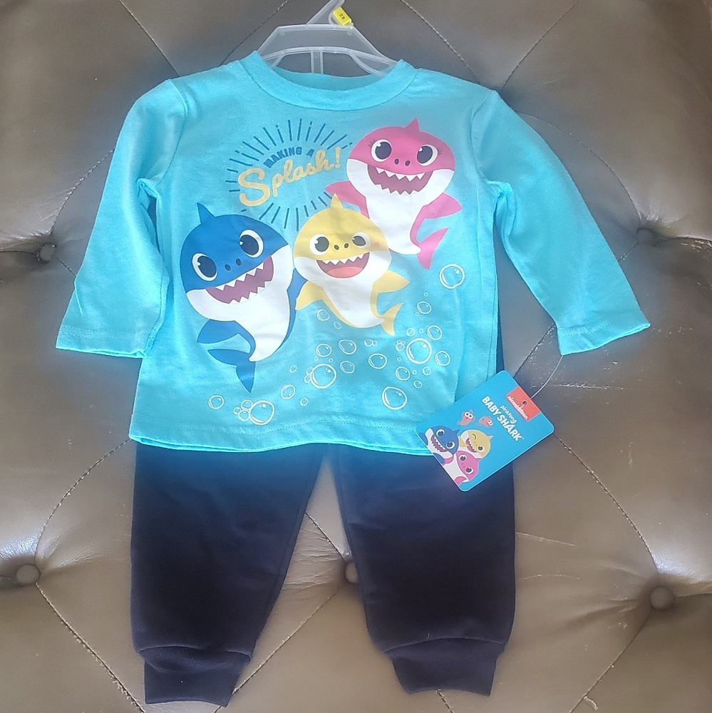 BABY SHARK Baby Boy 2 Piece Set Size 18 M